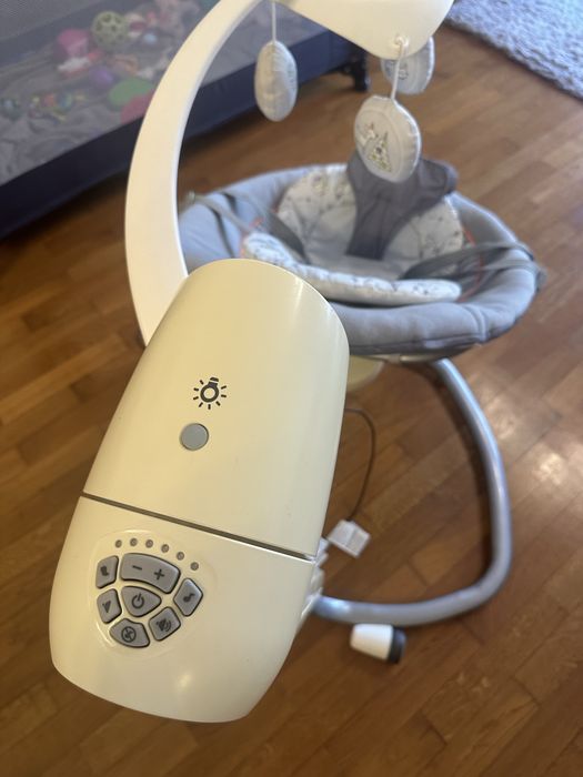 Cadeira de baloiço elétrica  para bebé