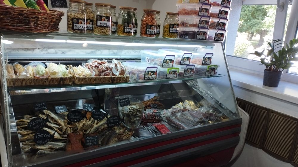 Холодильна вітрина