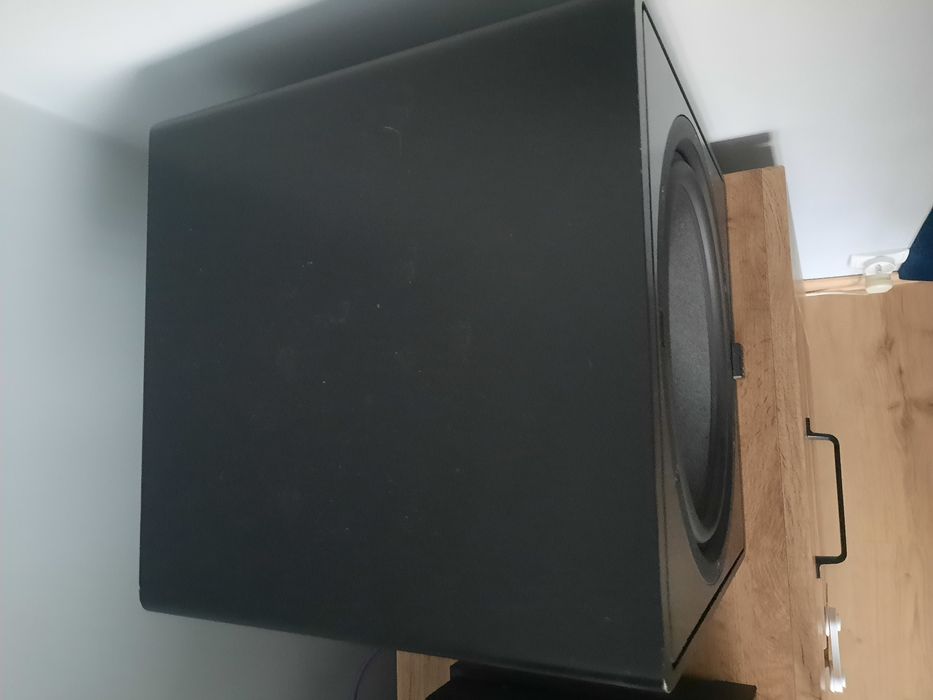 Subwoofer Canton Plus C+satelity.