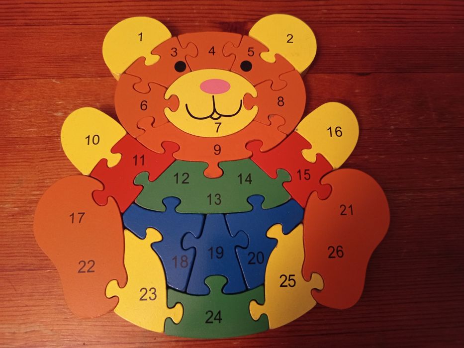 drewniane puzzle edukacyjne  miś