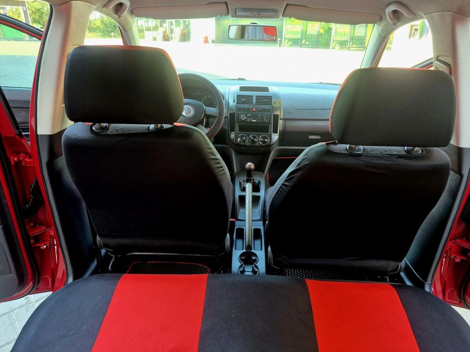 Продам VOLKSWAGEN POLO 2003 г .в.