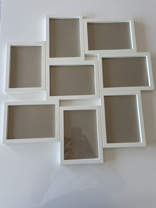 Moldura para 8 fotos