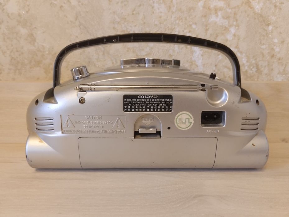 Касетні магнітофони GOLDYP GL-915 ,Toxi Tx-8200DL та плеєр