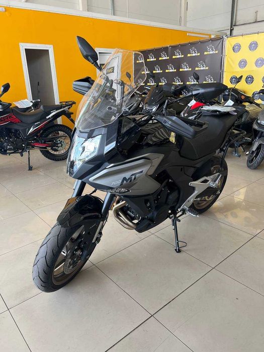 Мотоцикл CFMOTO 700MT