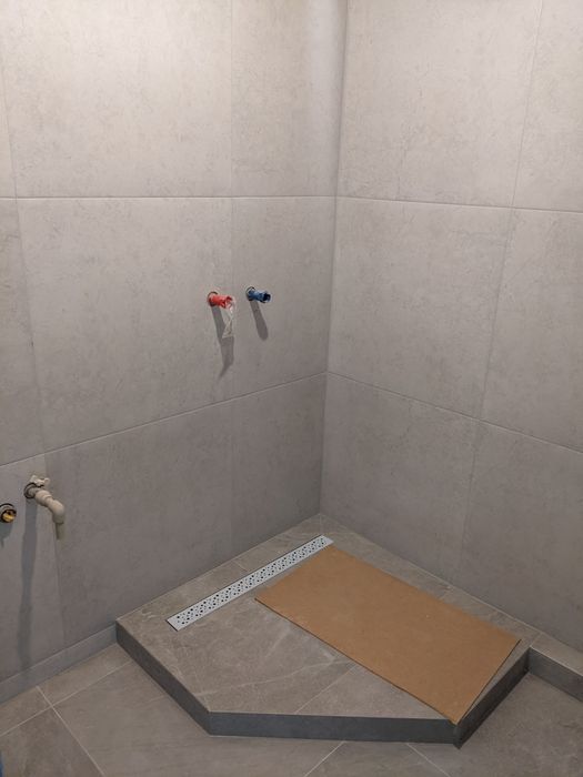 Ремонт квартир під ключ, декоративна штукатурка, фарбування