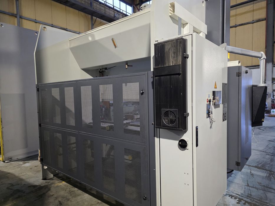 Prasa Krawędziowa krawedziarka zaginarka LVD PPEB 135.ton 3m w 8 osi