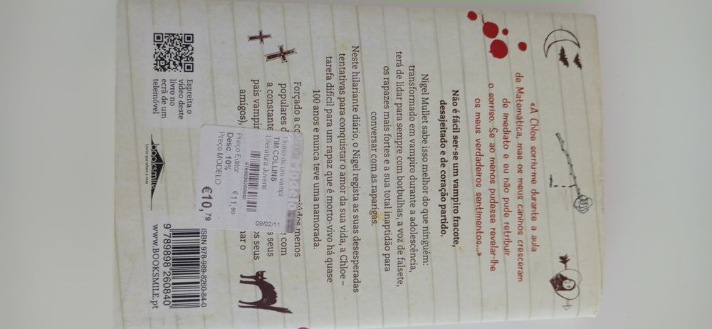 Livro " o diário de um vampiro banana"