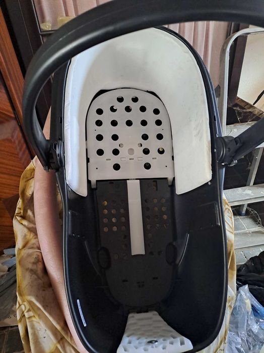 Carrinho chicco, alcofa e cadeira auto com isofix