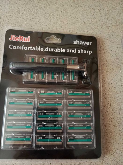 Maszynka +nozyki do golenia