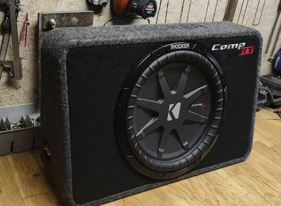 Skrzynia Basowa Kicker Comp RT10  400w rms 12" 30cm płaski Slim Cabrio