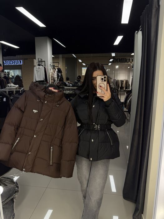 Пуховик жіночий Prada