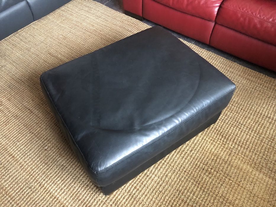 Pouf em pele da Divani & Divani
