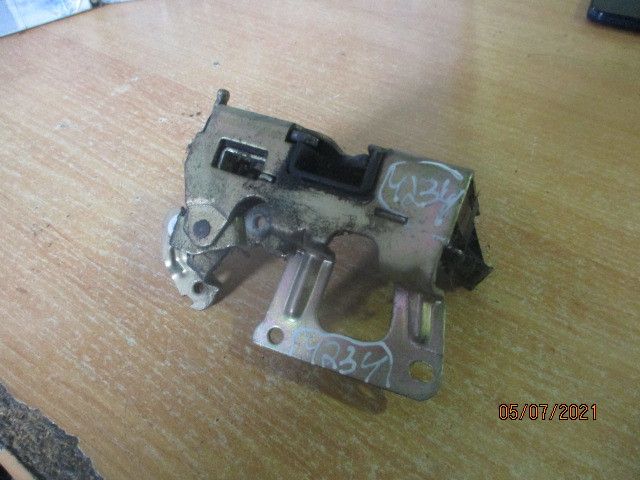 Fechadura / fecho porta trás direito RENAULT 25 (B29_)