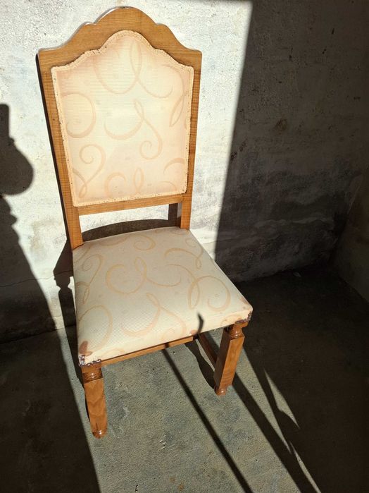 Cadeira antiga BARATA