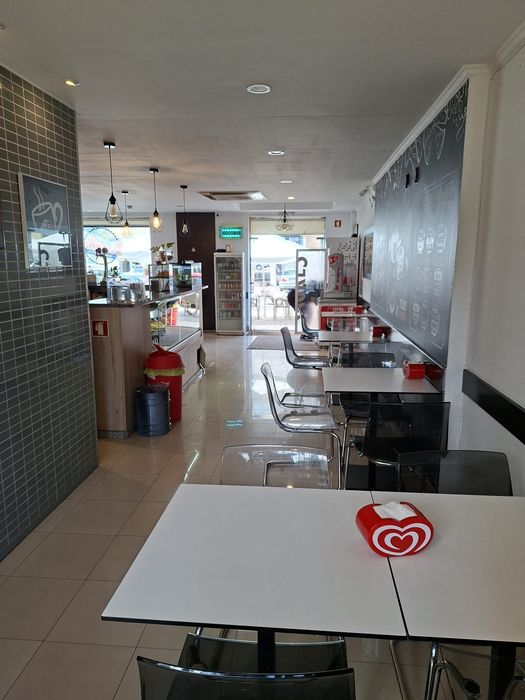 Trespasse Café/Snack-Bar excelente oportunidade