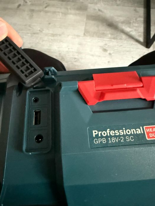 Radio Bosch Profesjonal GPB 18V 2SC