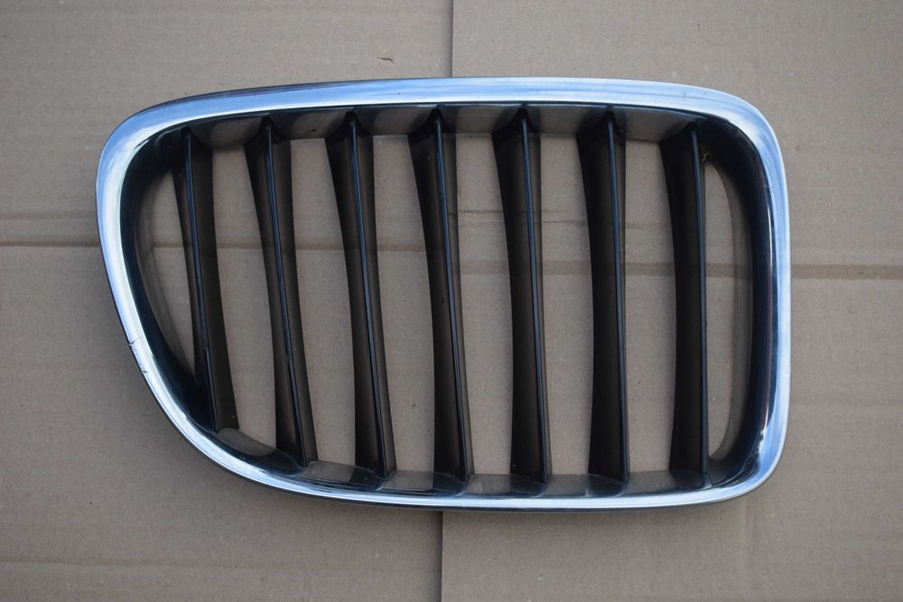 kratka atrapa zderzaka grill prawa nerka BMW X1 E84 LIFT 14r.29.93308