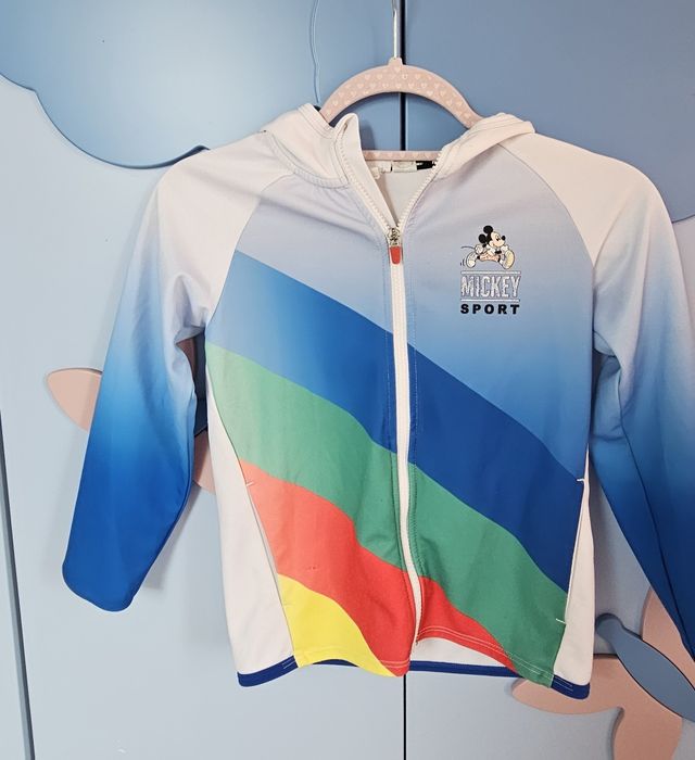 Leciutka bluza w tęczowych kolorkach H&M 122/128