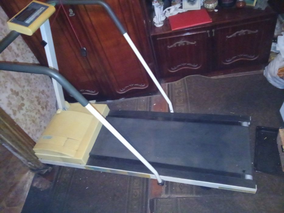 Беговая дорожка электрическая. Тренажёр и диагностика.