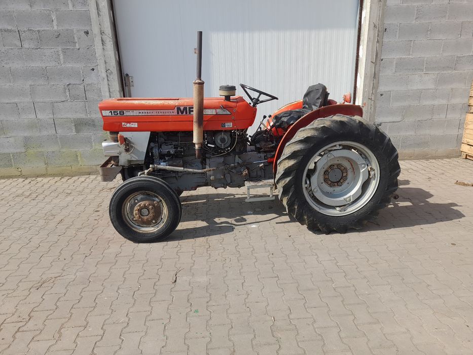 Massey Ferguson 158 , 148