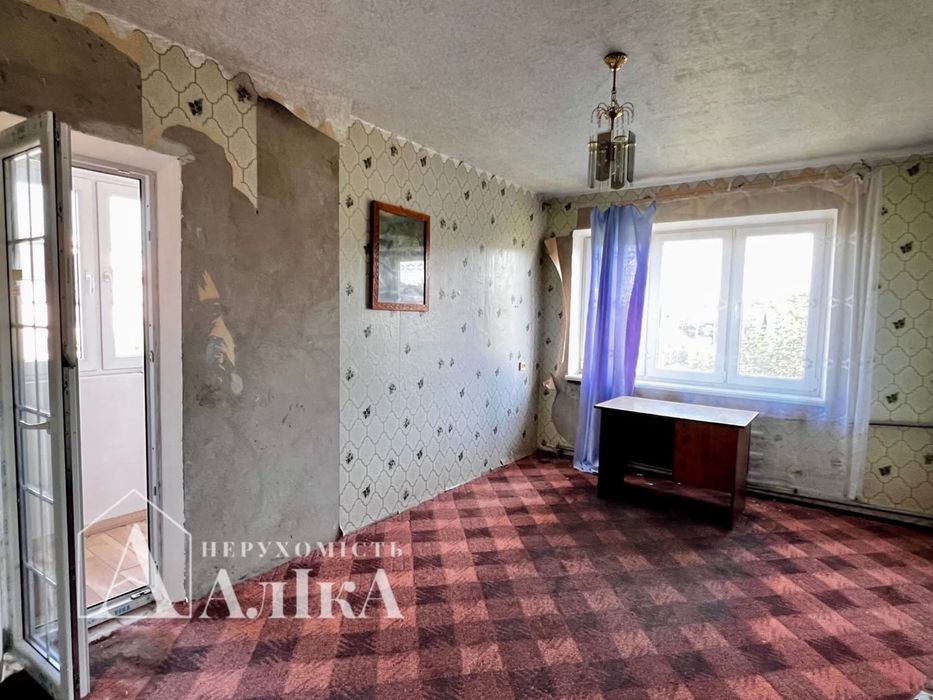 Продам двоповерхову частину будинку