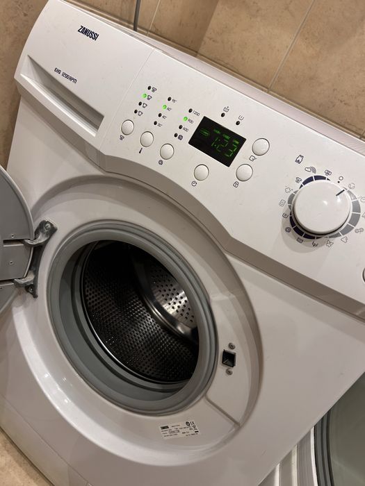 Pralka Zanussi ZGW 1120M