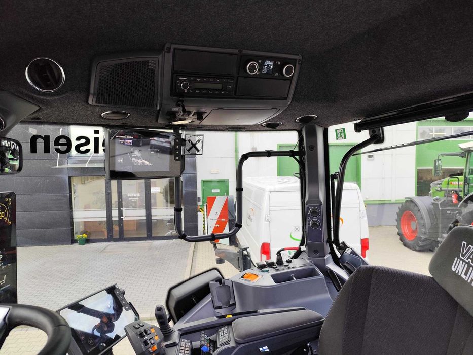 VALTRA Q305 fabrycznie nowy