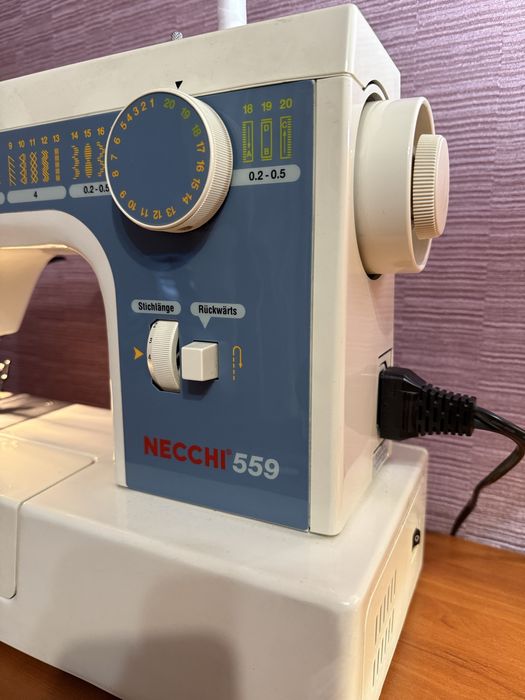 Швейна машина NECCHI 559