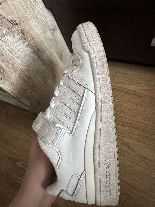 Adidas кроссовки