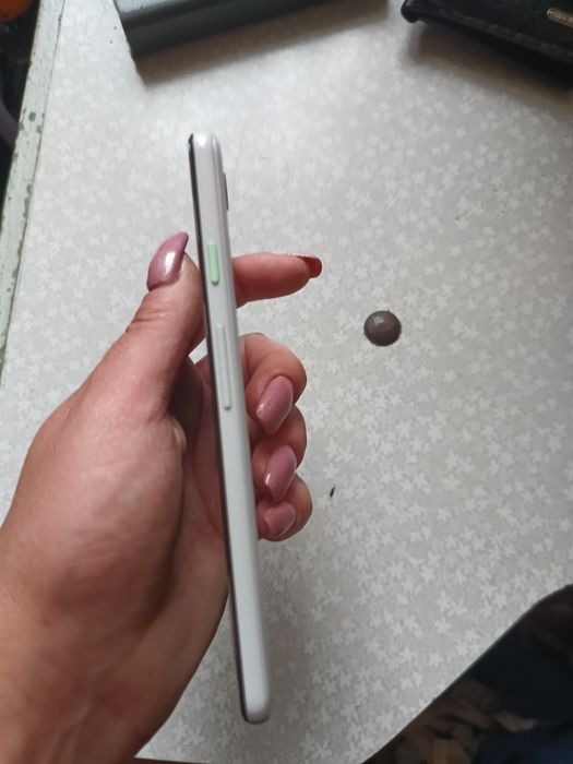 Google pixel 3 на запчастини
