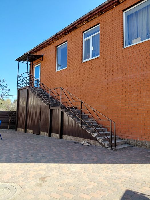 Продам баню с жилым домом в  Б Даниловке