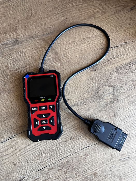 Skaner diagnostyczny OBD2 model V519