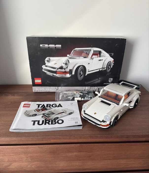 Оригінальний набір Лего 10295 Porsche 911