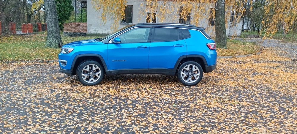 Продам Jeep Compass