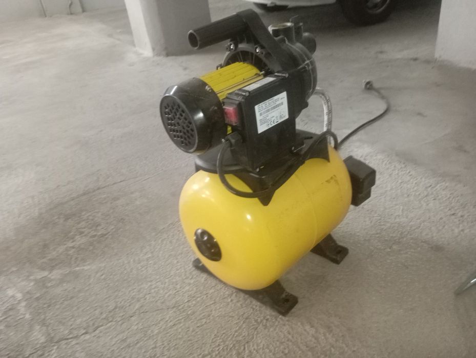 Vendo bomba de agua elétrica monofásica, de superfície com balão