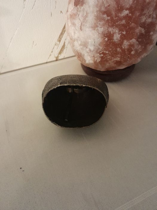 Mosiężny dzwonek pasterski