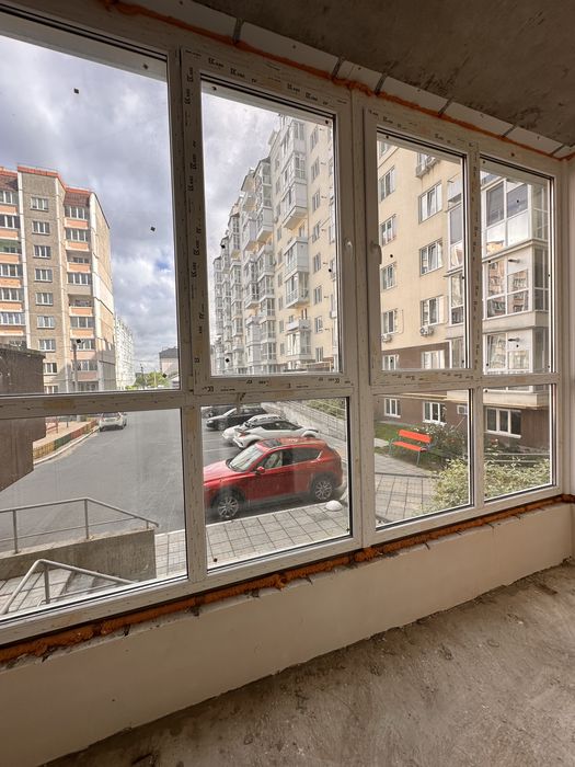 Продаж 2-кімнатна вул. Стрілецька