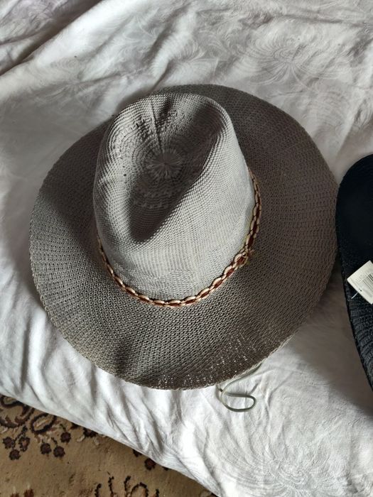 Продаю шляпы мужские.