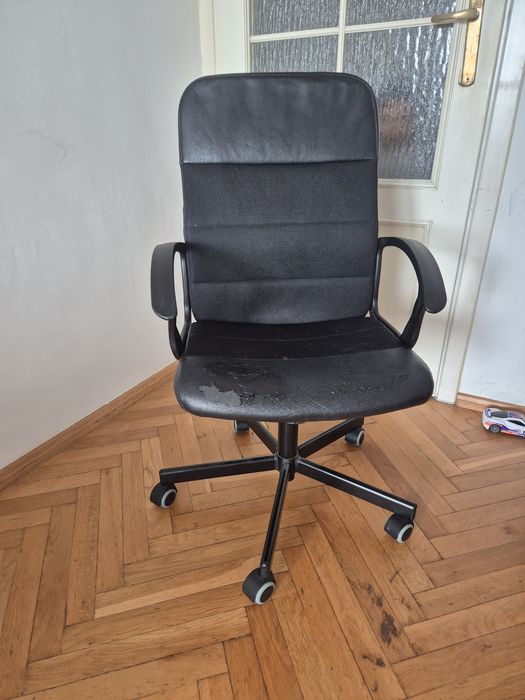 Krzesło biurowe – 30 zł