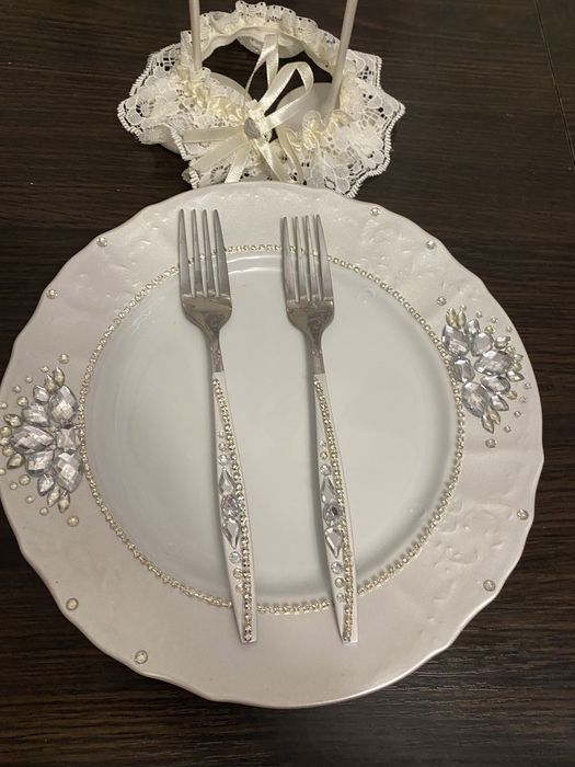 Бокалы и набор