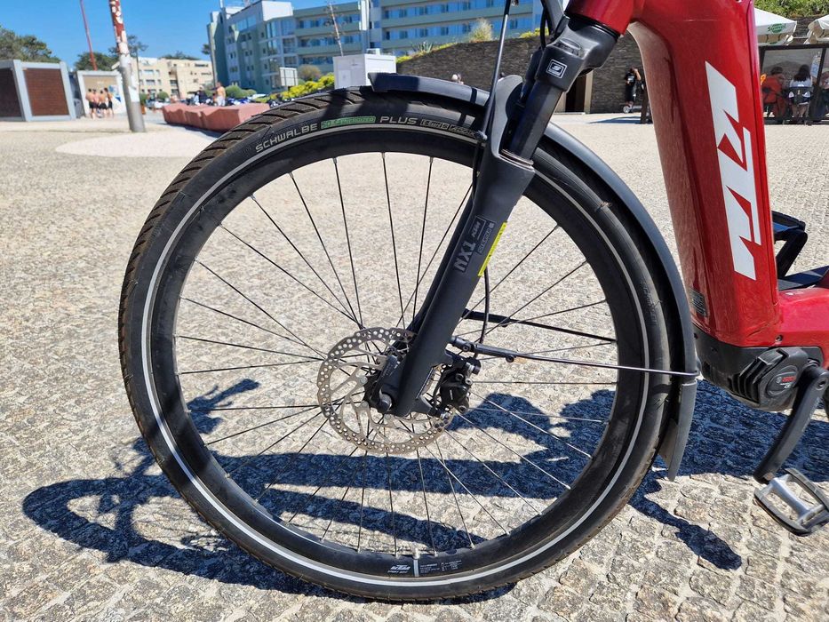 Bicicleta Elétrica KTM Macina Tour CX 510 – Como Nova!