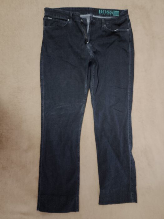 Продаю джинсы hugo boss и fangsida