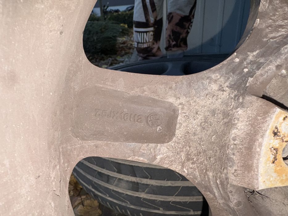 Sprzedam koła 5x100 205/55r16