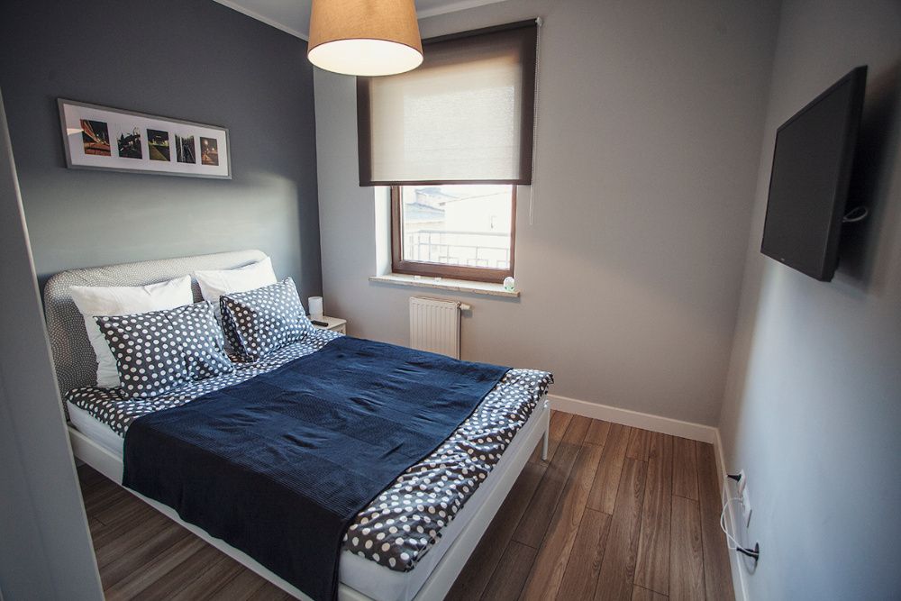 Apartament w ścisłym centrum na doby. Miejsce parkingowe w cenie.