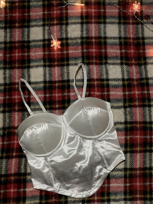 Корсети топи жіночі