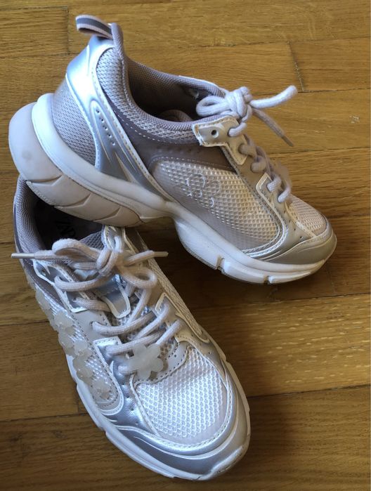 ZARA красовки 35 р .В хорошем состоянии.