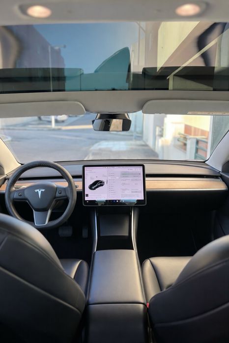 TESLA MODEL 3 Aluguer 24hrs ( Uber e Bolt ) TVDE