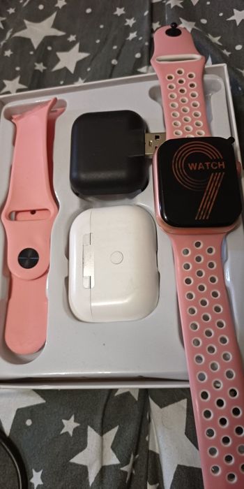 Продам смарт часы  Нови