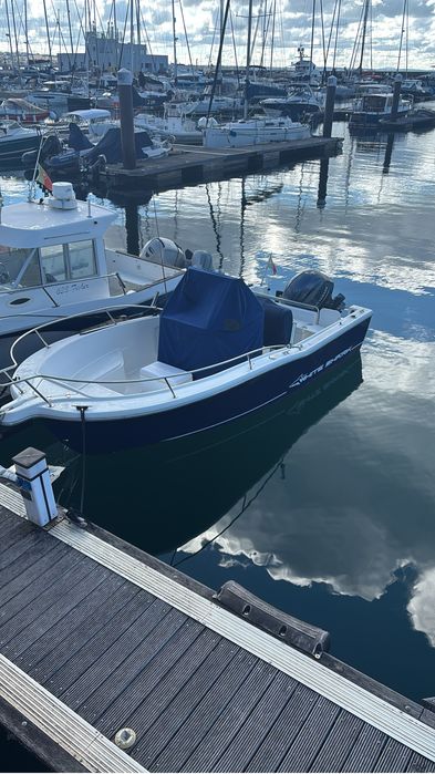 Barco Kelt white shark  yamaha 200cv  ( 300h )