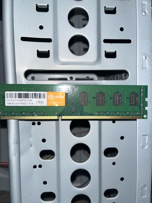Продеється ПК: ОЗУ, CPU та Материнська плата